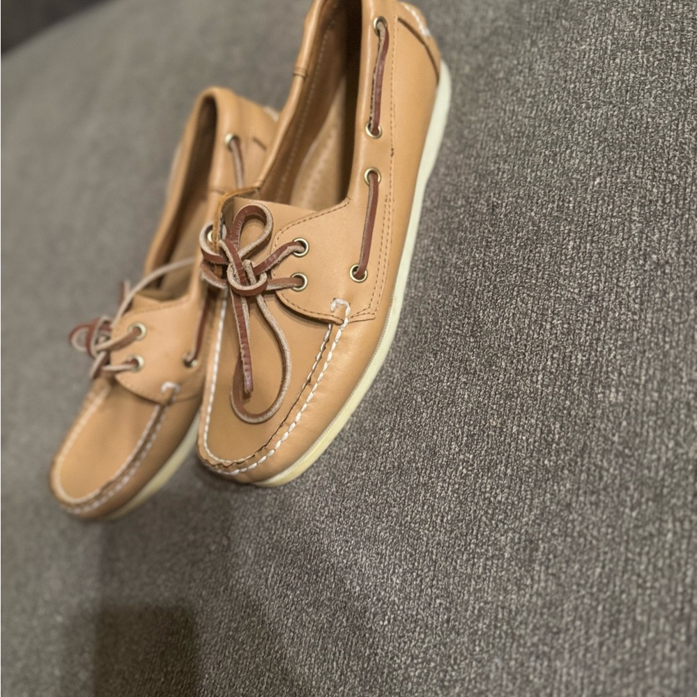 Island Surf Men Classic Tan Boat Shoes Size 8 Fits Like 9, Sperry Replicas Kinda